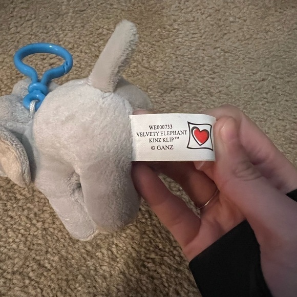 Ganz Webkinz Velvety Elephant Kinz Klip - Picture 5 of 5